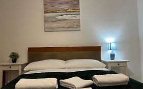 Entire Flat Near Kings Cross